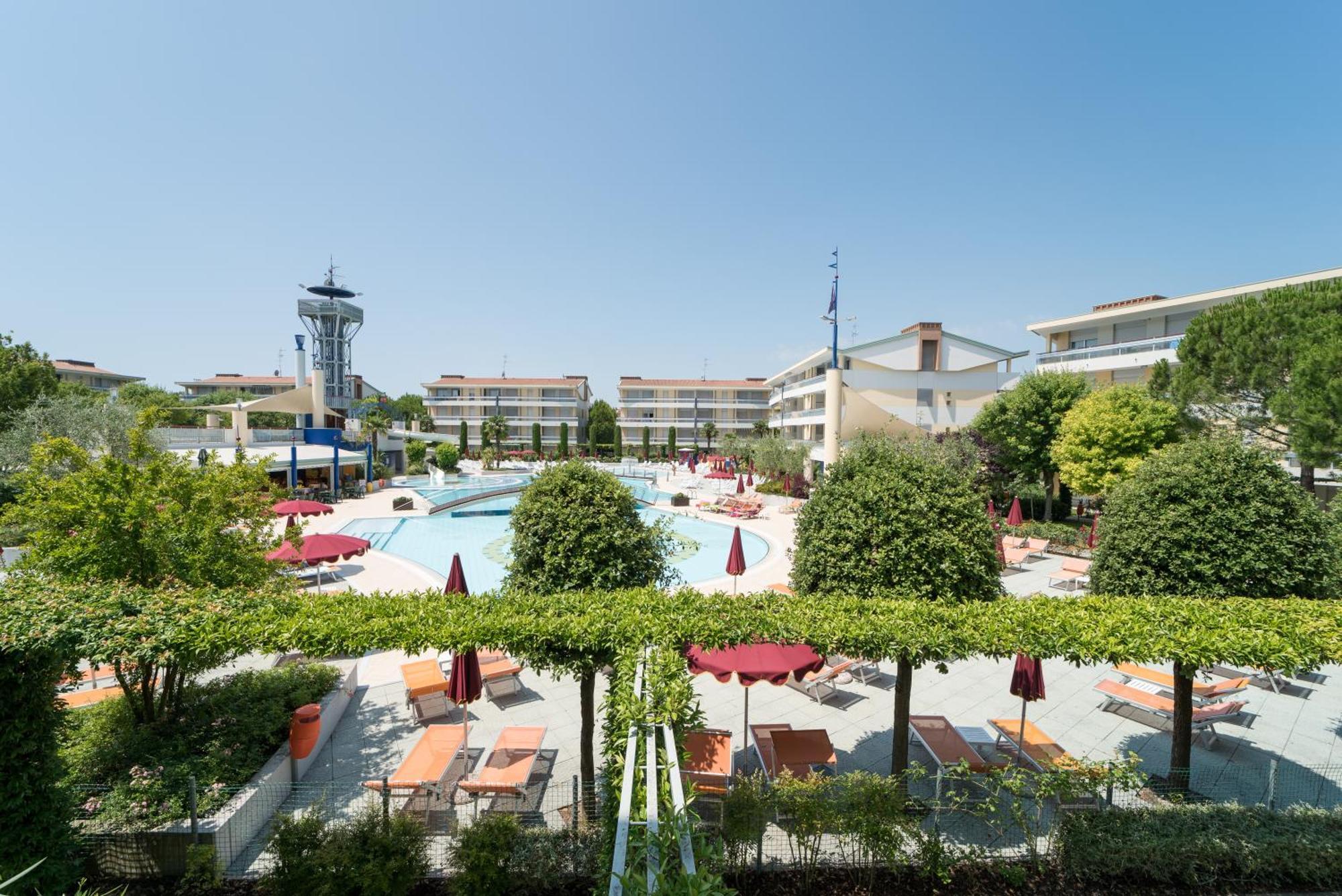 Villaggio Planetarium Resort Bibione Extérieur photo