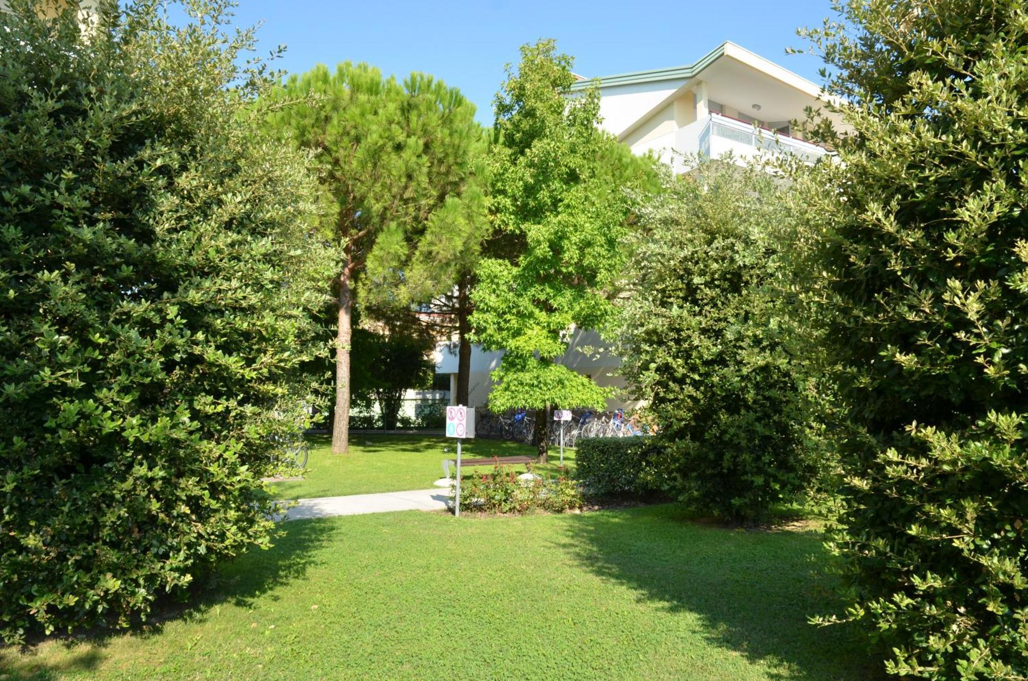 Villaggio Planetarium Resort Bibione Extérieur photo